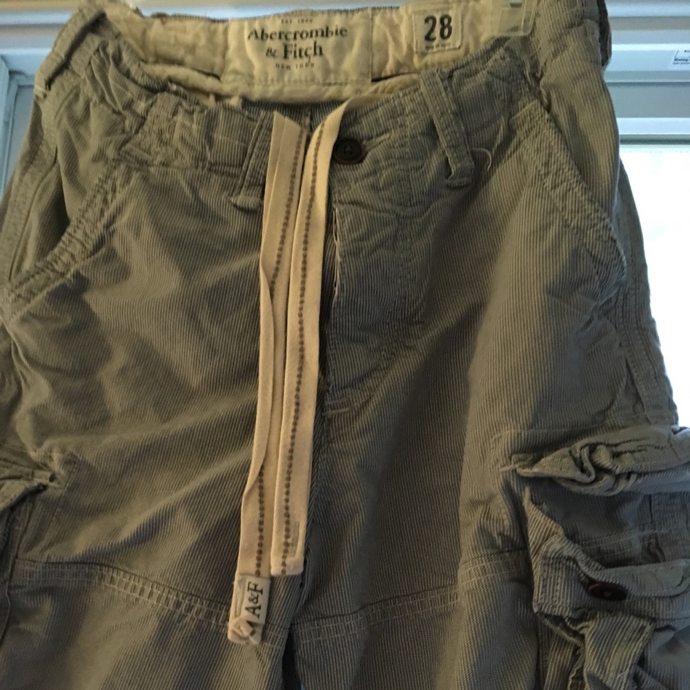 Abercrombie and Fitch shorts size 28